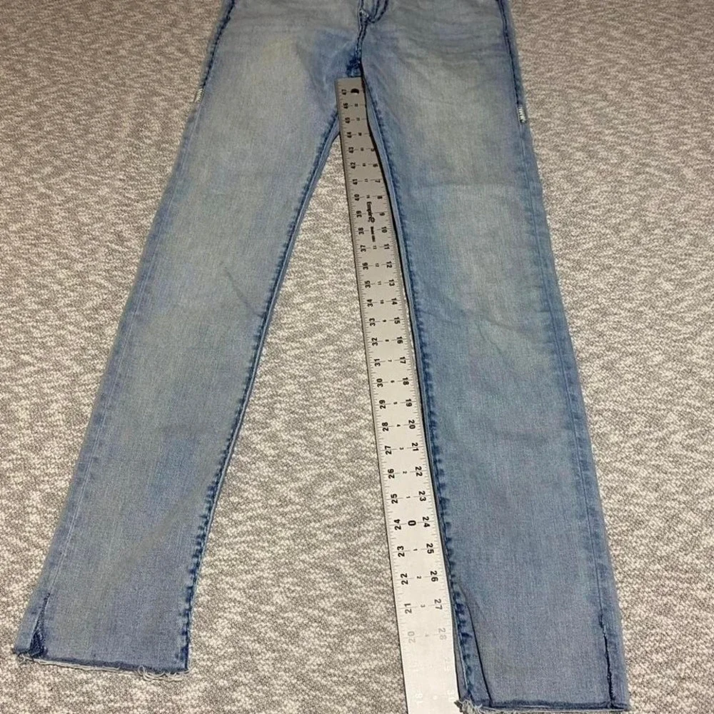 True Religion blue denim jeans Racco relaxed skinny raw hem Size 30. SKU-A412